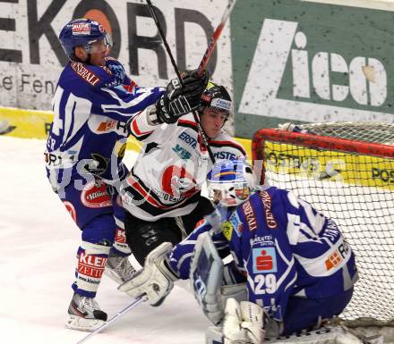 EBEL. Eishockey Bundesliga. EC Rekord Fenster VSV gegen HC Orli Znojmo.  Robert Shearer, Bernhard Starkbaum (VSV), Jan Trojan (Znaim). Villach, am 20.1.2012.
Foto: Kuess 


---
pressefotos, pressefotografie, kuess, qs, qspictures, sport, bild, bilder, bilddatenbank