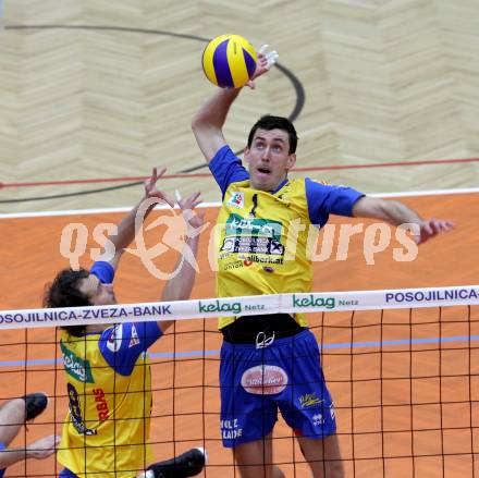 Volleyball. Challenge Cup. SK Aich/Dob gegen Stroitel MINSK (BLR).   Satler Rok, Sabljak Matija (Aich/Dob). Bleiburg, 19.1.2012.
Foto: Kuess
---
pressefotos, pressefotografie, kuess, qs, qspictures, sport, bild, bilder, bilddatenbank