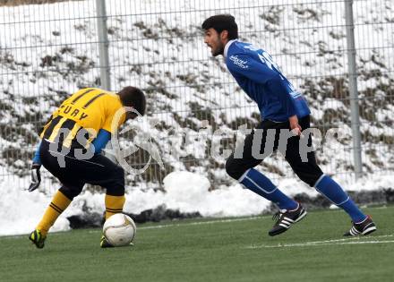 Fussball Testspiel. WAC/St. Andrae gegen VSV. Jose Antonio Solano Moreno (WAC), Paul Jury (VSV). St. Andrae, am 21.1.2012.
Foto: Kuess
---
pressefotos, pressefotografie, kuess, qs, qspictures, sport, bild, bilder, bilddatenbank