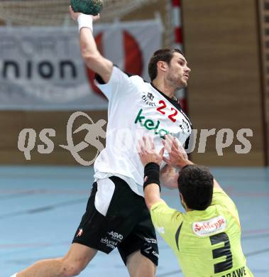 Handball. Bundesliga. HCK 59 Klagenfurt gegen SC kelag Ferlach. Josef Sourek, (HCK), Dean Pomorisac (Ferlach). Klagenfurt, 21.1.2012
Foto: Kuess 


---
pressefotos, pressefotografie, kuess, qs, qspictures, sport, bild, bilder, bilddatenbank