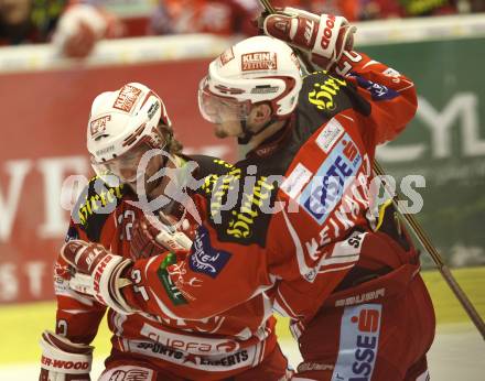 EBEL. Eishockey Bundesliga. KAC gegen Red Bull Salzburg. Stefan Schumnig, Thomas Meinhardt (KAC), (Salzburg). Klagenfurt, am 22.1.2012.
Foto: Kuess
---
pressefotos, pressefotografie, kuess, qs, qspictures, sport, bild, bilder, bilddatenbank