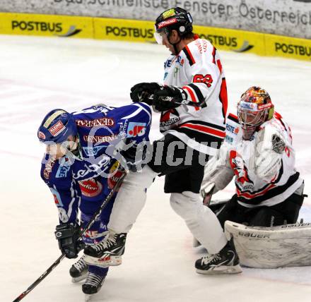 EBEL. Eishockey Bundesliga. EC Rekord Fenster VSV gegen HC Orli Znojmo.  TOPOROWSKI Shayne (VSV), HAJEK David (Znaim). Villach, am 22.1.2012.
Foto: Kuess 


---
pressefotos, pressefotografie, kuess, qs, qspictures, sport, bild, bilder, bilddatenbank