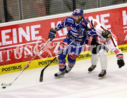 EBEL. Eishockey Bundesliga. EC Rekord Fenster VSV gegen HC Orli Znojmo.  KUZNIK Greg (VSV), HAVLIK Adam (Znaim). Villach, am 22.1.2012.
Foto: Kuess 


---
pressefotos, pressefotografie, kuess, qs, qspictures, sport, bild, bilder, bilddatenbank