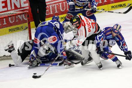 EBEL. Eishockey Bundesliga. EC Rekord Fenster VSV gegen HC Orli Znojmo.  RAZINGAR Tomaz, DAMON Derek (VSV), PUCHER Peter (Znaim). Villach, am 22.1.2012.
Foto: Kuess 


---
pressefotos, pressefotografie, kuess, qs, qspictures, sport, bild, bilder, bilddatenbank