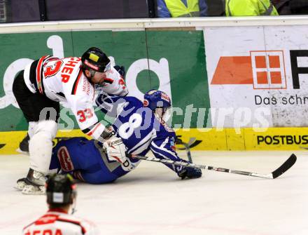 EBEL. Eishockey Bundesliga. EC Rekord Fenster VSV gegen HC Orli Znojmo.  KASPITZ Roland (VSV), PUCHER Peter (Znaim). Villach, am 22.1.2012.
Foto: Kuess 


---
pressefotos, pressefotografie, kuess, qs, qspictures, sport, bild, bilder, bilddatenbank