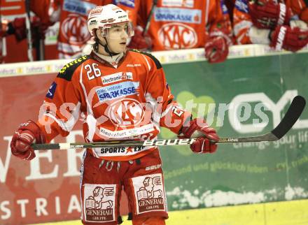 EBEL. Eishockey Bundesliga. KAC gegen Red Bull Salzburg. Lukas Titze (KAC), (Salzburg). Klagenfurt, am 22.1.2012.
Foto: Kuess
---
pressefotos, pressefotografie, kuess, qs, qspictures, sport, bild, bilder, bilddatenbank