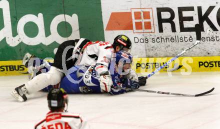 EBEL. Eishockey Bundesliga. EC Rekord Fenster VSV gegen HC Orli Znojmo.  KASPITZ Roland (VSV), PUCHER Peter (Znaim). Villach, am 22.1.2012.
Foto: Kuess 


---
pressefotos, pressefotografie, kuess, qs, qspictures, sport, bild, bilder, bilddatenbank