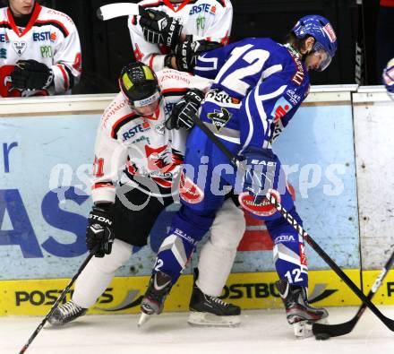 EBEL. Eishockey Bundesliga. EC Rekord Fenster VSV gegen HC Orli Znojmo.  WELLER Craig (VSV), BORUTA Antonin (Znaim). Villach, am 22.1.2012.
Foto: Kuess 


---
pressefotos, pressefotografie, kuess, qs, qspictures, sport, bild, bilder, bilddatenbank