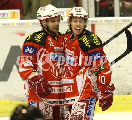 EBEL. Eishockey Bundesliga. KAC gegen Medvescak Zagreb. Torjubel Thomas Koch, Tyler Scofield (KAC), (Zagreb). Klagenfurt, am 24.1.2012.
Foto: Kuess

---
pressefotos, pressefotografie, kuess, qs, qspictures, sport, bild, bilder, bilddatenbank