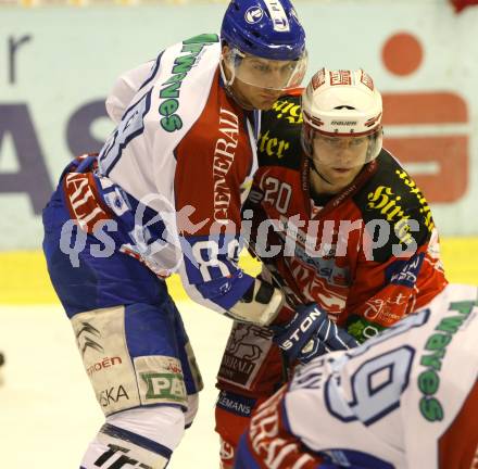 EBEL. Eishockey Bundesliga. KAC gegen Medvescak Zagreb. John Lammers (KAC), Dario Kostovic (Zagreb). Klagenfurt, am 24.1.2012.
Foto: Kuess

---
pressefotos, pressefotografie, kuess, qs, qspictures, sport, bild, bilder, bilddatenbank