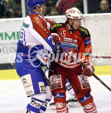 EBEL. Eishockey Bundesliga. KAC gegen Medvescak Zagreb. David Schuller  (KAC), Joel Prpic (Zagreb). Klagenfurt, am 24.1.2012.
Foto: Kuess

---
pressefotos, pressefotografie, kuess, qs, qspictures, sport, bild, bilder, bilddatenbank