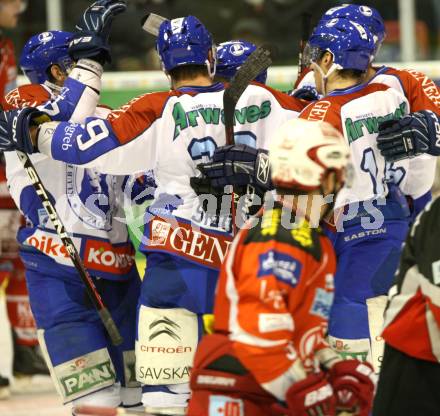 EBEL. Eishockey Bundesliga. KAC gegen Medvescak Zagreb. Torjubel (Zagreb). Klagenfurt, am 24.1.2012.
Foto: Kuess

---
pressefotos, pressefotografie, kuess, qs, qspictures, sport, bild, bilder, bilddatenbank