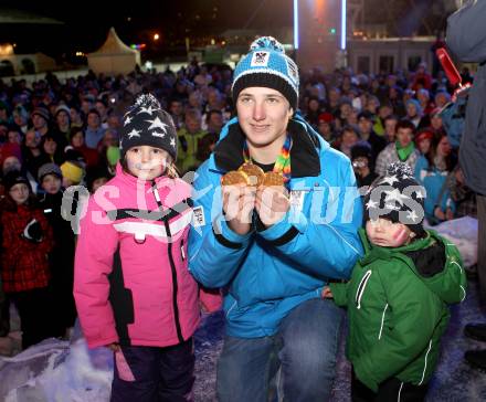 Schi Alpin. Jugendolympiade. Empfang Olympiasieger Marco Schwarz.  Marco Schwarz, Fans. Bad Kleinkirchheim, 23. 1. 2012.
Foto: Kuess
---
pressefotos, pressefotografie, kuess, qs, qspictures, sport, bild, bilder, bilddatenbank