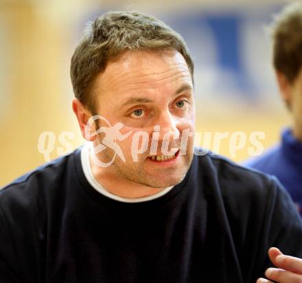 Handball Bundesliga. SC Ferlach gegen SU Falekensteiner Katschberg St. Poelten. Trainer Boris Levc (SC Ferlach). Ferlach, am 28.1.2012. Ferlach, 28.1.2012.
Foto: kuess
Foto: Kuess
---
pressefotos, pressefotografie, kuess, qs, qspictures, sport, bild, bilder, bilddatenbank