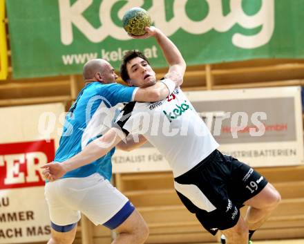 Handball Bundesliga. SC Ferlach gegen SU Falekensteiner Katschberg St. Poelten. Primoz Drozina,  (SC Ferlach), Janos Frey (St. Poelten). Ferlach, am 28.1.2012. Ferlach, 28.1.2012.
Foto: kuess
Foto: Kuess
---
pressefotos, pressefotografie, kuess, qs, qspictures, sport, bild, bilder, bilddatenbank