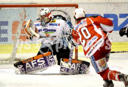 EBEL. Eishockey Bundesliga. KAC gegen EHC LIWEST Linz. John Lammers, (KAC), Alex Westlund  (Linz). Klagenfurt, am 29.1.2012.
Foto: Kuess

---
pressefotos, pressefotografie, kuess, qs, qspictures, sport, bild, bilder, bilddatenbank
