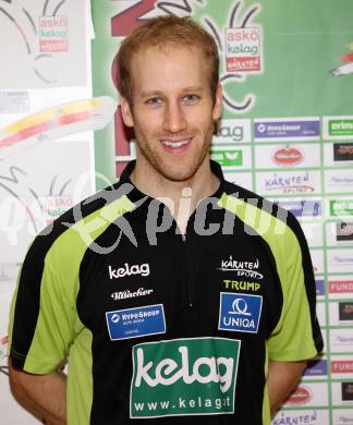 Badminton Bundesliga. ASKOE Kelag Kaernten gegen WBH Wien. Michael Trojan. Klagenfurt, 28.1.2012.
Foto: Kuess
---
pressefotos, pressefotografie, kuess, qs, qspictures, sport, bild, bilder, bilddatenbank