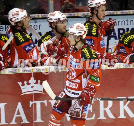 EBEL. Eishockey Bundesliga. KAC gegen EHC LIWEST Linz. Torjubel Tyler Scofield (KAC). Klagenfurt, am 29.1.2012.
Foto: Kuess

---
pressefotos, pressefotografie, kuess, qs, qspictures, sport, bild, bilder, bilddatenbank
