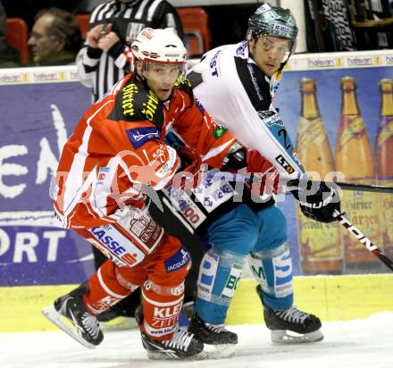 EBEL. Eishockey Bundesliga. KAC gegen EHC LIWEST Linz. Thomas Koch, (KAC), Philipp Lukas (Linz). Klagenfurt, am 29.1.2012.
Foto: Kuess

---
pressefotos, pressefotografie, kuess, qs, qspictures, sport, bild, bilder, bilddatenbank