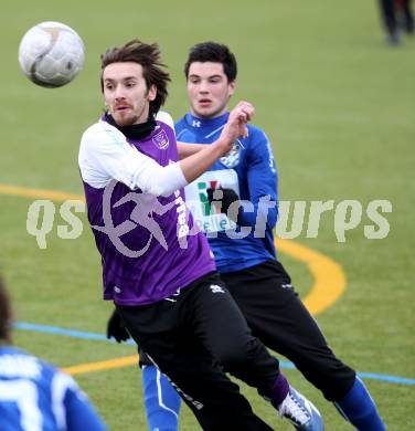 Fussball Testspiel. SK Austria Klagenfurt gegen WAC/St. Andrae.  Alen Skoro, (Klagenfurt), Roland Putsche (WAC). Poggersdorf, am 1.2.2012.
Foto: Kuess
---
pressefotos, pressefotografie, kuess, qs, qspictures, sport, bild, bilder, bilddatenbank