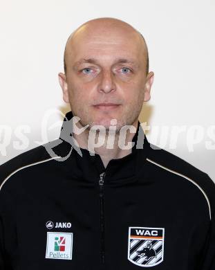 Fussball. WAC/St. Andrae. Mannschaftsfoto. Portrait. Co-Trainer Slobodan Grubor. Wolfsberg, 1.2.2012.
Foto: Kuess
---
pressefotos, pressefotografie, kuess, qs, qspictures, sport, bild, bilder, bilddatenbank