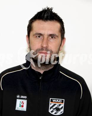 Fussball. WAC/St. Andrae. Mannschaftsfoto. Portrait. Trainer Nenad Bjelica. Wolfsberg, 1.2.2012.
Foto: Kuess
---
pressefotos, pressefotografie, kuess, qs, qspictures, sport, bild, bilder, bilddatenbank