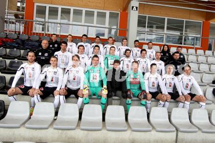 Fussball. WAC/St. Andrae. Mannschaftsfoto. Wolfsberg, 1.2.2012.
Foto: Kuess
---
pressefotos, pressefotografie, kuess, qs, qspictures, sport, bild, bilder, bilddatenbank