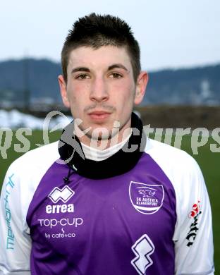 Fussball Testspiel. SK Austria Klagenfurt gegen WAC/St. Andrae. Drazan Savic (Klagenfurt). Poggersdorf, am 1.2.2012.
Foto: Kuess
---
pressefotos, pressefotografie, kuess, qs, qspictures, sport, bild, bilder, bilddatenbank