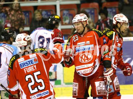 EBEL. Eishockey Bundesliga. KAC gegen SAPA Fehervar AV19. Torjubel FUREY Kirk, SIKLENKA Michael (KAC). Klagenfurt, am 3.2.2012.
Foto: Kuess

---
pressefotos, pressefotografie, kuess, qs, qspictures, sport, bild, bilder, bilddatenbank