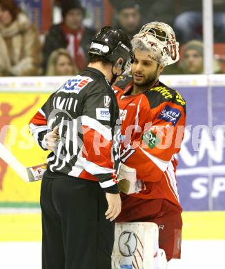 EBEL. Eishockey Bundesliga. KAC gegen SAPA Fehervar AV19. CHIODO Andy, Schiedsrichter (KAC). Klagenfurt, am 3.2.2012.
Foto: Kuess

---
pressefotos, pressefotografie, kuess, qs, qspictures, sport, bild, bilder, bilddatenbank