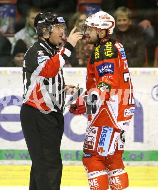 EBEL. Eishockey Bundesliga. KAC gegen SAPA Fehervar AV19. Schiedsrichter, ZYUZIN Andrei (KAC). Klagenfurt, am 3.2.2012.
Foto: Kuess

---
pressefotos, pressefotografie, kuess, qs, qspictures, sport, bild, bilder, bilddatenbank