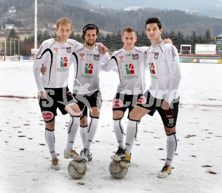 Fussball. WAC/St. Andrae. Mannschaftsfoto. Portrait. Danijel Micic, Jacobo, Manuel Kerhe, Roland Putsche. Wolfsberg, 1.2.2012.
Foto: Kuess
---
pressefotos, pressefotografie, kuess, qs, qspictures, sport, bild, bilder, bilddatenbank