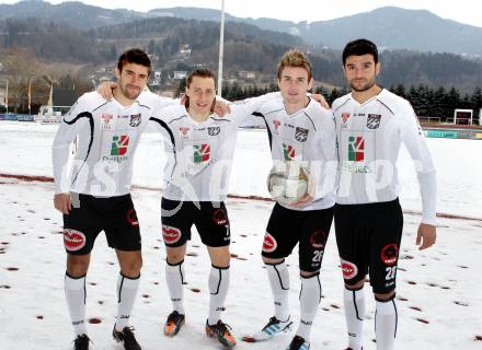 Fussball. WAC/St. Andrae. Mannschaftsfoto. Portrait. Gernot Suppan, Dario Baldauf,Michael Sollbauer, Solano Jose. Wolfsberg, 1.2.2012.
Foto: Kuess
---
pressefotos, pressefotografie, kuess, qs, qspictures, sport, bild, bilder, bilddatenbank