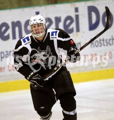 Eishockey. CHL. Carinthian Hockey League. USC HUFIX Velden gegen Tarco Woelfe Klagenfurt. Juergen Czerminger (Tarco). Velden, 8.2.2012.
Foto: kuess
---
pressefotos, pressefotografie, kuess, qs, qspictures, sport, bild, bilder, bilddatenbank