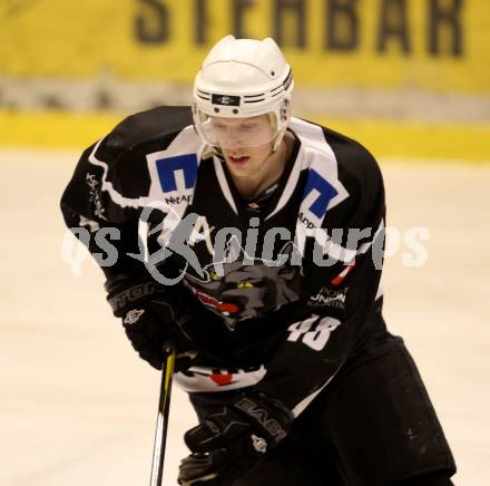 Eishockey. CHL. Carinthian Hockey League. USC HUFIX Velden gegen Tarco Woelfe Klagenfurt. Heiko Ofner (Tarco). Velden, 8.2.2012.
Foto: Kuess
---
pressefotos, pressefotografie, kuess, qs, qspictures, sport, bild, bilder, bilddatenbank