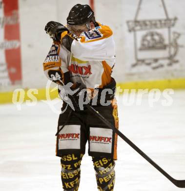 Eishockey. CHL. Carinthian Hockey League. USC HUFIX Velden gegen Tarco Woelfe Klagenfurt. Michael Sbardellati (Velden). Velden, 8.2.2012.
Foto: Kuess
---
pressefotos, pressefotografie, kuess, qs, qspictures, sport, bild, bilder, bilddatenbank