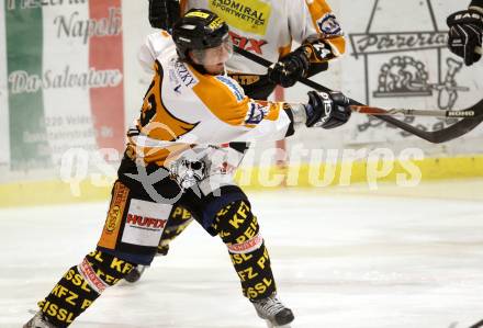 Eishockey. CHL. Carinthian Hockey League. USC HUFIX Velden gegen Tarco Woelfe Klagenfurt. Christoph Sivec (Velden). Velden, 8.2.2012.
Foto: kuess
---
pressefotos, pressefotografie, kuess, qs, qspictures, sport, bild, bilder, bilddatenbank