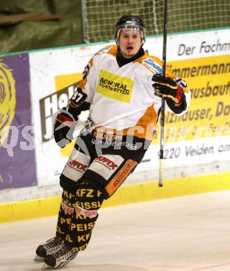 Eishockey. CHL. Carinthian Hockey League. USC HUFIX Velden gegen Tarco Woelfe Klagenfurt. Oliver Oberrauner (Velden). Velden, 8.2.2012.
Foto: Kuess
---
pressefotos, pressefotografie, kuess, qs, qspictures, sport, bild, bilder, bilddatenbank