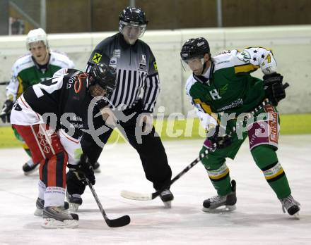 Eishockey. Tarco Oldboys gegen Humanomed. Wolfgang Kautzki (Tarco), Mario Morokutti (Humanomed). Klagenfurt, am 11.2.2012.
Foto: Kuess
---
pressefotos, pressefotografie, kuess, qs, qspictures, sport, bild, bilder, bilddatenbank