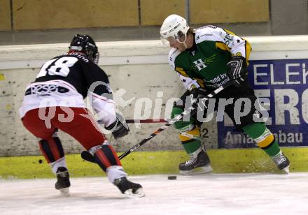 Eishockey. Tarco Oldboys gegen Humanomed. Patrick Michel (Tarco), Christopher Petritsch (Humanomed). Klagenfurt, am 11.2.2012.
Foto: Kuess
---
pressefotos, pressefotografie, kuess, qs, qspictures, sport, bild, bilder, bilddatenbank