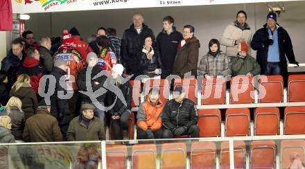 EBEL. Eishockey Bundesliga. KAC gegen HDD TILIA Olimpija Ljubljana. Protest der Fans gegen ueberhoehte Abopreise. Klagenfurt, am 12.2.2012.
Foto: Kuess

---
pressefotos, pressefotografie, kuess, qs, qspictures, sport, bild, bilder, bilddatenbank