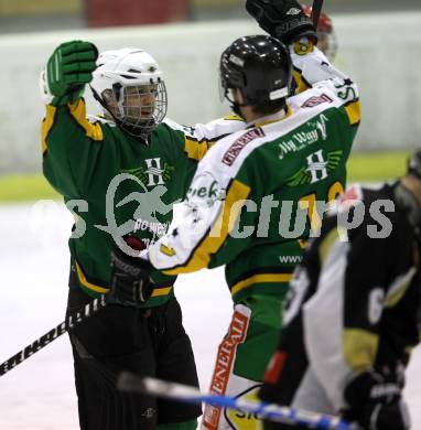 Eishockey. Tarco Oldboys gegen Humanomed. Torjubel (Humanomed). Klagenfurt, am 11.2.2012.
Foto: Kuess
---
pressefotos, pressefotografie, kuess, qs, qspictures, sport, bild, bilder, bilddatenbank