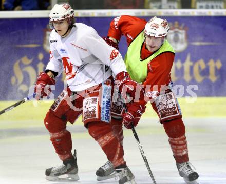 EBEL. Eishockey Bundesliga. KAC. Training. Spurgeon Tyler, Isopp Maximilian. Klagenfurt, am 13.2.2012.
Foto: Kuess

---
pressefotos, pressefotografie, kuess, qs, qspictures, sport, bild, bilder, bilddatenbank