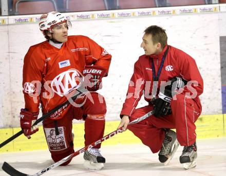 EBEL. Eishockey Bundesliga. KAC. Training. Trainer Christian Weber, Dieter Kalt. Klagenfurt, am 13.2.2012.
Foto: Kuess

---
pressefotos, pressefotografie, kuess, qs, qspictures, sport, bild, bilder, bilddatenbank