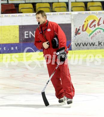 EBEL. Eishockey Bundesliga. KAC. Training. Trainer Christian Weber. Klagenfurt, am 13.2.2012.
Foto: Kuess

---
pressefotos, pressefotografie, kuess, qs, qspictures, sport, bild, bilder, bilddatenbank