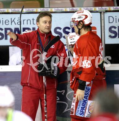 EBEL. Eishockey Bundesliga. KAC. Training. Trainer Christian Weber, Lammers John. Klagenfurt, am 13.2.2012.
Foto: Kuess

---
pressefotos, pressefotografie, kuess, qs, qspictures, sport, bild, bilder, bilddatenbank