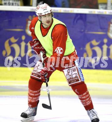 EBEL. Eishockey Bundesliga. KAC. Training. Spurgeon Tyler. Klagenfurt, am 13.2.2012.
Foto: Kuess

---
pressefotos, pressefotografie, kuess, qs, qspictures, sport, bild, bilder, bilddatenbank