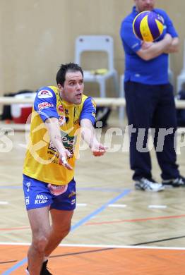 Volleyball. MEVZA. SK Aich/Dob gegen VK Chemes Humenne. Allan Van De Loo (Aich/Dob), (Humenne). Bleiburg, am 15.2.2012.
Foto: Kuess 


---
pressefotos, pressefotografie, kuess, qs, qspictures, sport, bild, bilder, bilddatenbank