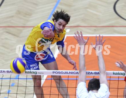 Volleyball. MEVZA. SK Aich/Dob gegen VK Chemes Humenne. Ivaylo Barutov (Aich/Dob), (Humenne). Bleiburg, am 15.2.2012.
Foto: Kuess 


---
pressefotos, pressefotografie, kuess, qs, qspictures, sport, bild, bilder, bilddatenbank