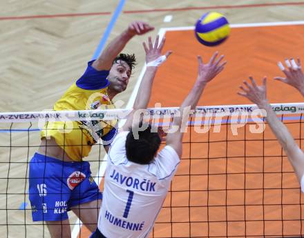 Volleyball. MEVZA. SK Aich/Dob gegen VK Chemes Humenne. Ivaylo Barutov (Aich/Dob), (Humenne). Bleiburg, am 15.2.2012.
Foto: Kuess 


---
pressefotos, pressefotografie, kuess, qs, qspictures, sport, bild, bilder, bilddatenbank